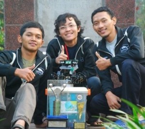 Our Team : Syawal, Dipta, and Ichwan